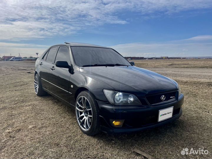 Lexus IS 2.0 МТ, 1999, 55 000 км