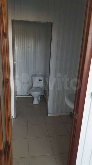 Автомагазин, кафе 30 м²
