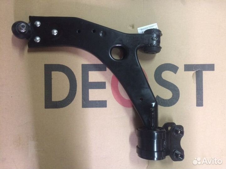 Рычаг левый передний Ford Focus 2