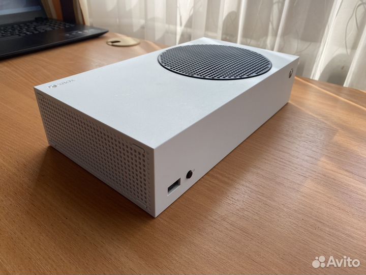 Игровая приставка xbox series s 512 SSD