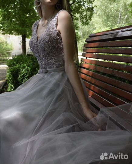 Вечернее платье