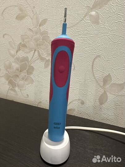 Детская Электронная зубная щетка Braun Oral-B