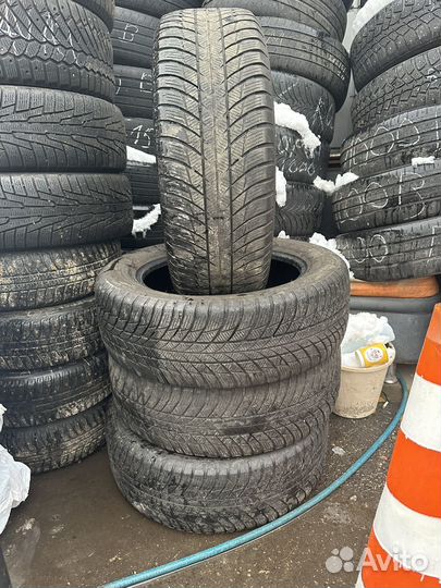 Bridgestone Blizzak LM-001 225/60 R18 104H