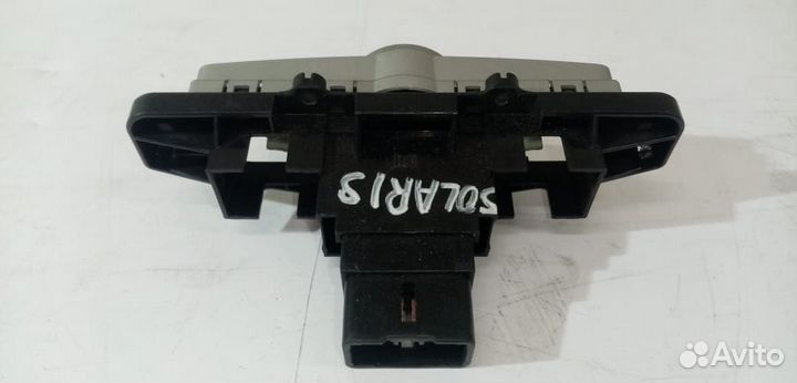 Кнопка аварийной сигнализации Hyundai Solaris