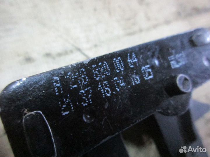 Крючок капота mercedes benz GLC-Class C253 coupe 2