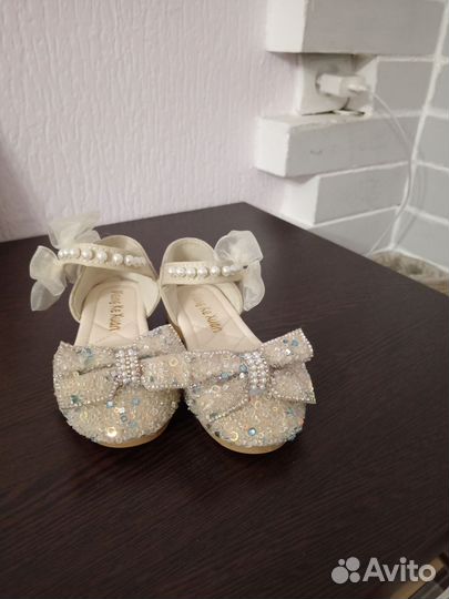 Босоножки для девочки 27 размер