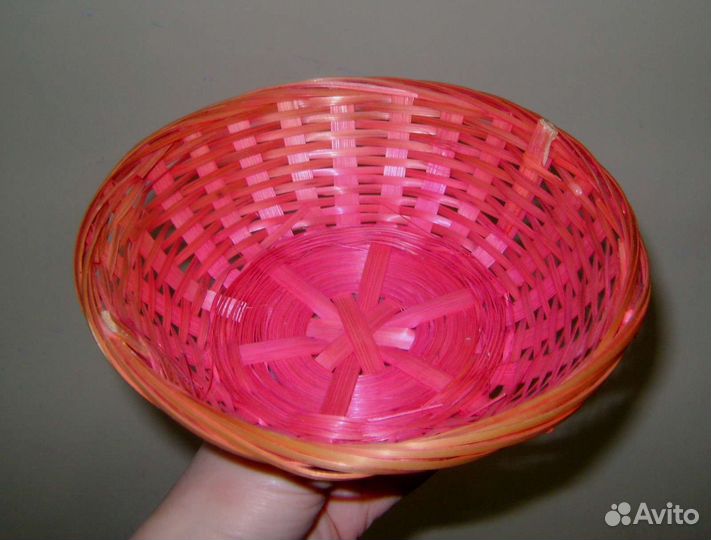 Плетёная сухарница