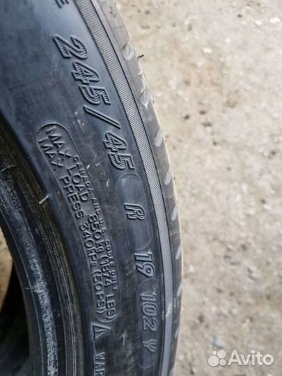 Michelin Pilot Sport 3 245/45 R19 102Y