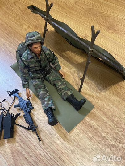 Фигурка солдат