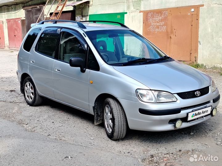 Toyota Corolla Spacio 1.6 AT, 1997, 299 999 км