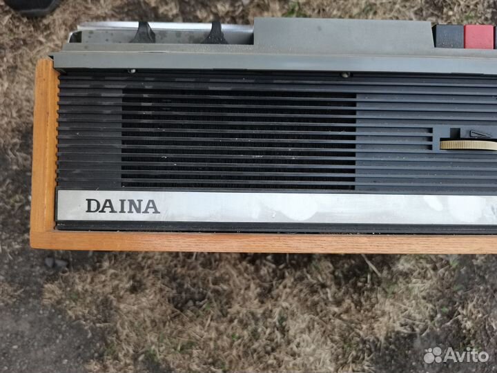 Кассетный магнитофон