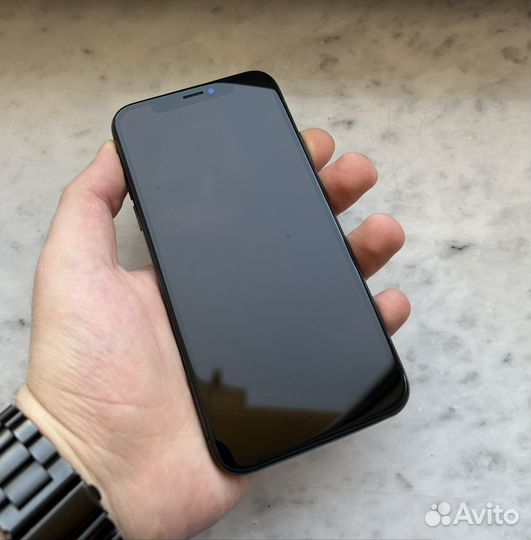 iPhone X, 64 ГБ