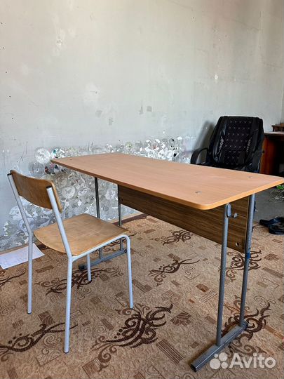 Школьная парта и стул бу