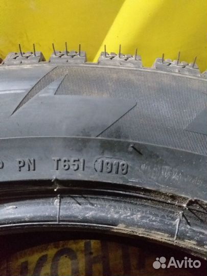 Pirelli Ice Zero 285/45 R20