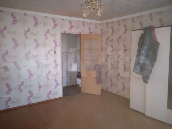 2-к. квартира, 50 м², 1/2 эт.