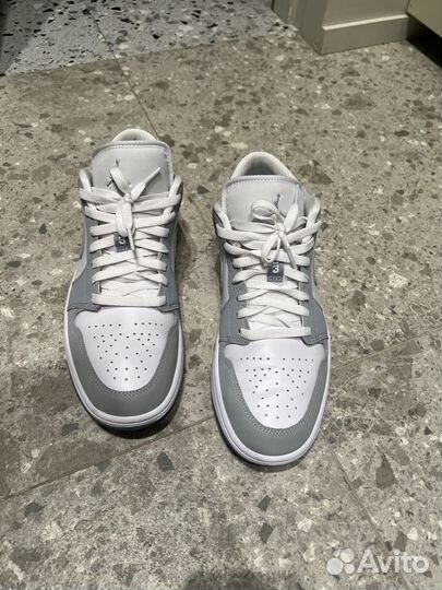 Nike air jordan 1 low wolf grey