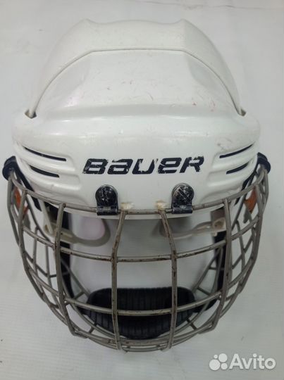 Шлем хоккейный