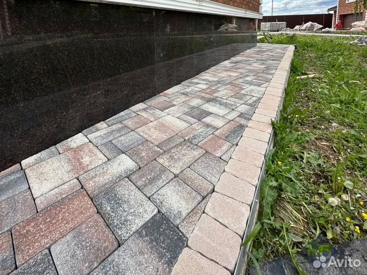 Укладка тротуарной плитки / брусчатки / Под ключ