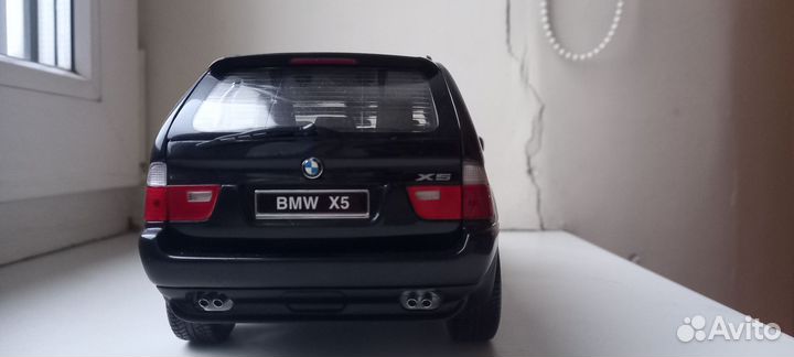 BMW X5 Kyosho модель 1:18