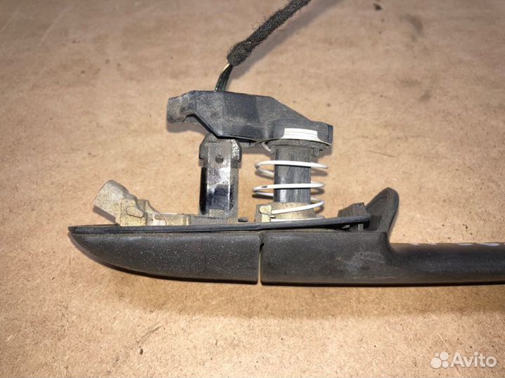 Ручка двери передняя правая Mercedes Vito W639