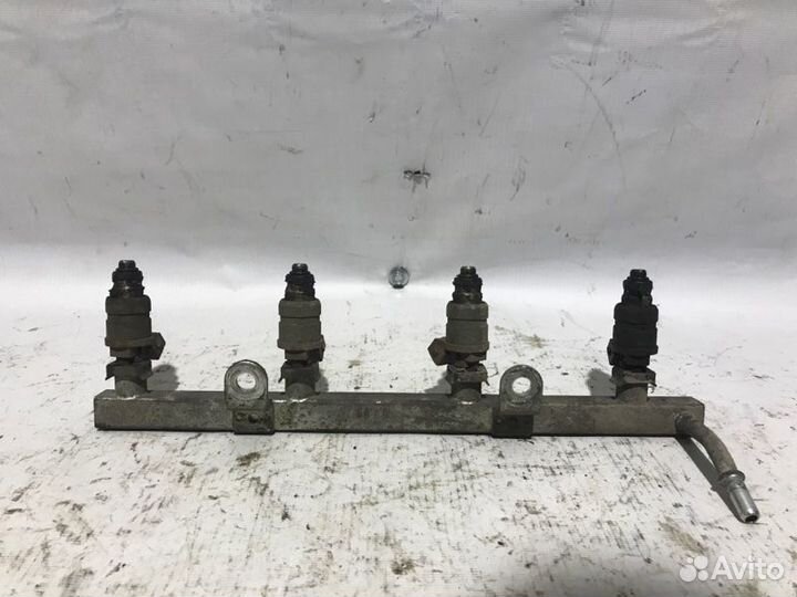 Топливная рейка Chevrolet Lacetti седан 1.6 2007