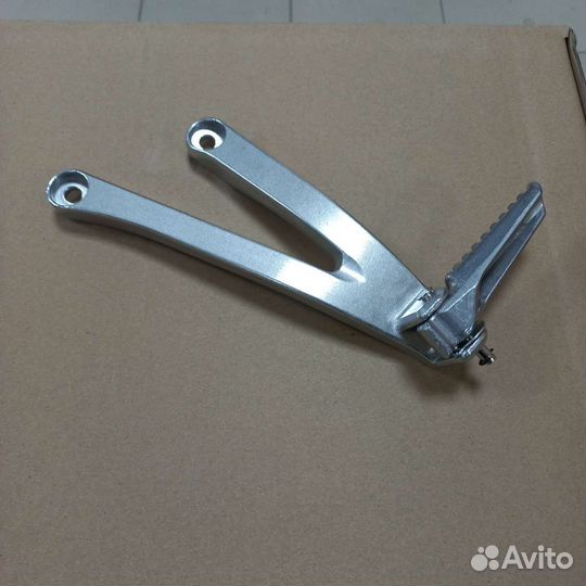 Левая ножка пассажира Honda CBR600RR 07-18г