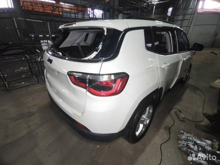 Фонарь задний правый Jeep Compass 2 MP522 2019