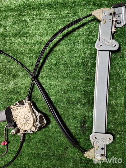 Стеклоподьемник передний правый LADA granta