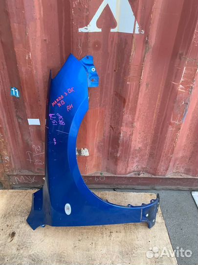 Крыло Mazda 3 BK Переднее правое хэтчбек