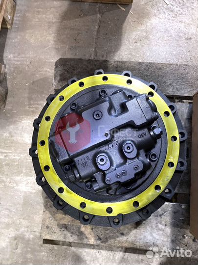 Редуктор хода Hitachi ZX160LCT