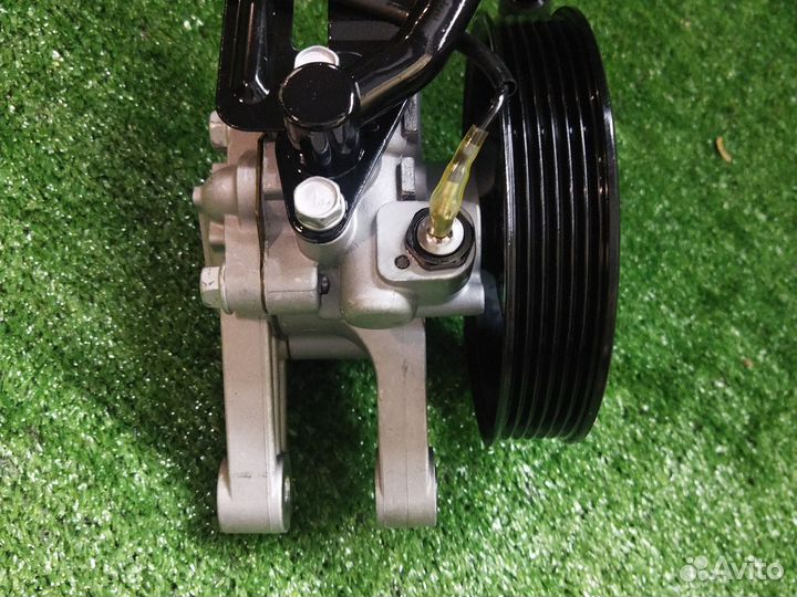 Насос гур Hyundai Solaris, Kio новый