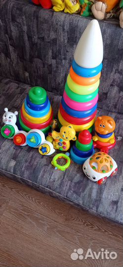 Продам детские игрушки