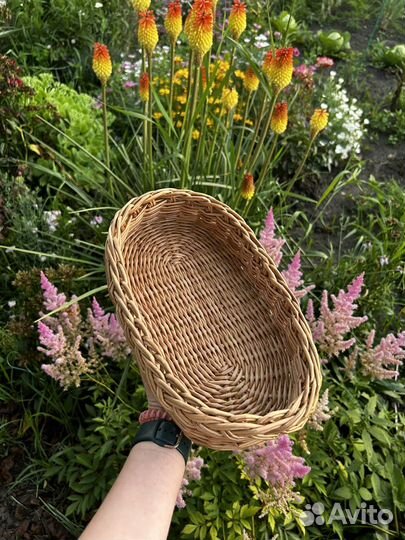 Корзина плетеная из бумажной лозы