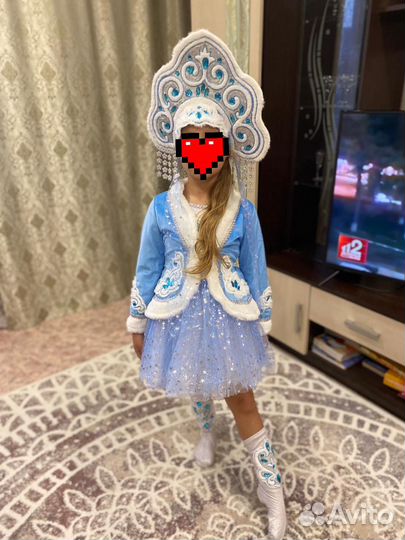 Продам новогодний костюм снежинки
