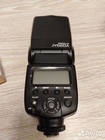 Фотовспышка Viltrox JY680A