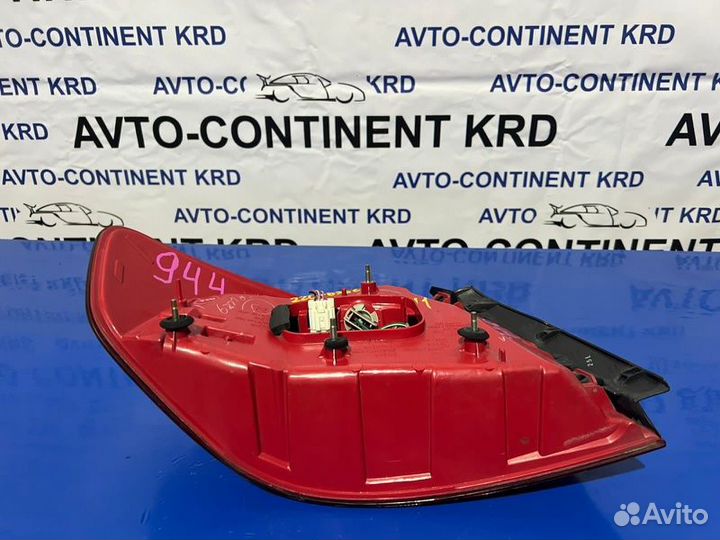 Стоп задний правый Nissan Skyline V35 VQ25DD