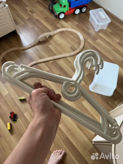 Вешалки плечики детские