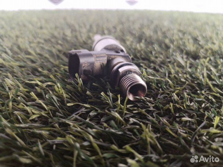 Форсунка топливная Porsche Cayenne 957 M48.01 2009