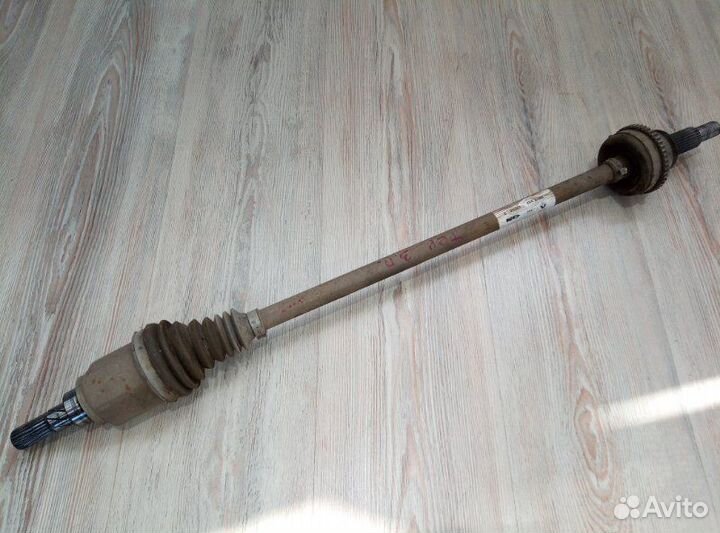 Привод подвески колеса Nissan terrano D10