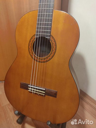 Классическая гитара yamaha c40