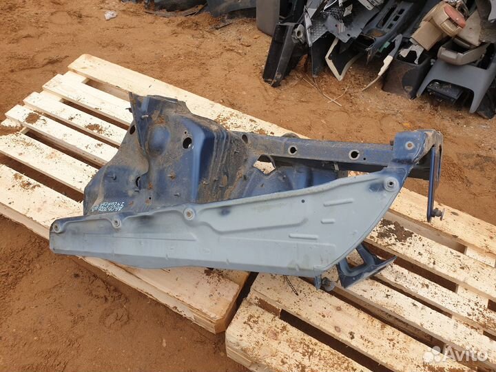 Лонжерон передний правый Audi A6 C6 4F Ауди А6 Ц6