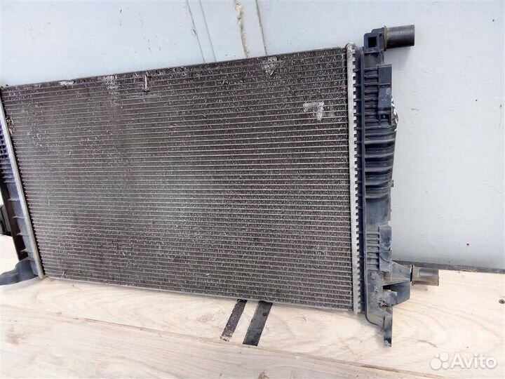 Радиатор основной от Renault Scenic III 2009-2016