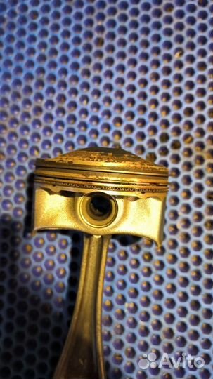 Поршень Mazda 6