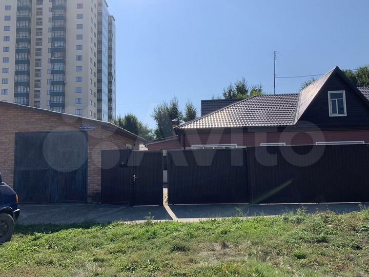 Коттедж 112 м² на участке 6,5 сот.