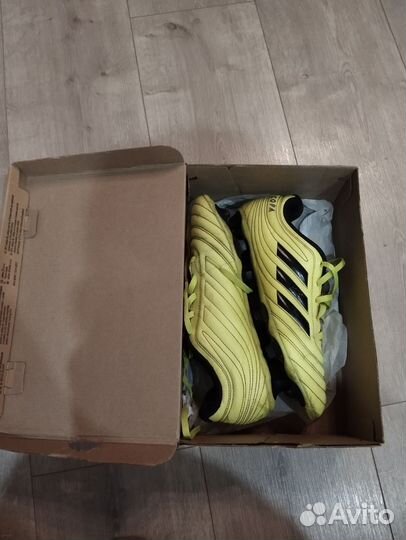 Футбольные бутсы adidas copa