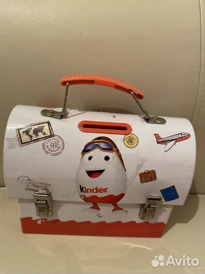 Копилка киндер сюрприз