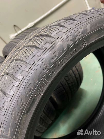 Pirelli Scorpion Winter 295/35 R21 и 315/30 R22