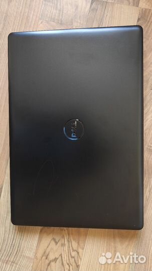 Ноутбук Dell Inspiron 5570 чёрный