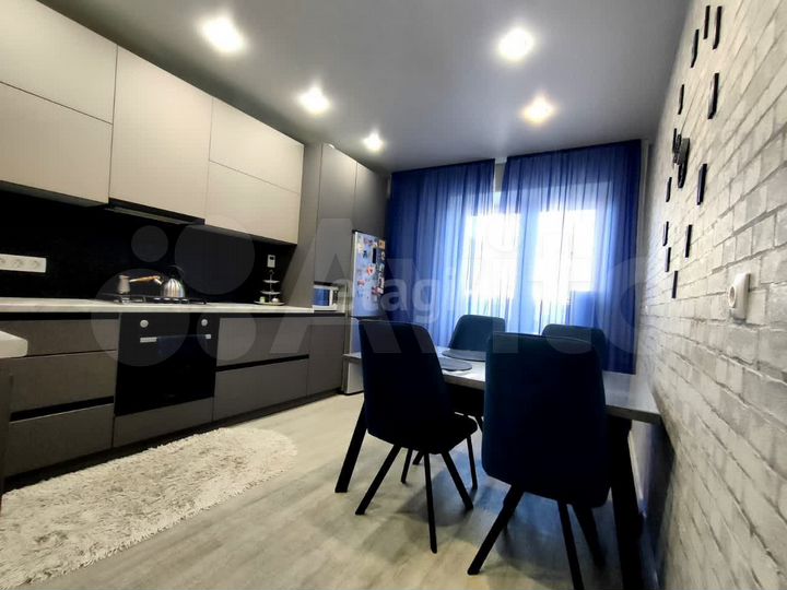 3-к. квартира, 80,6 м², 1/9 эт.