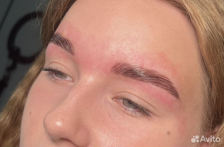 Мастер бровист